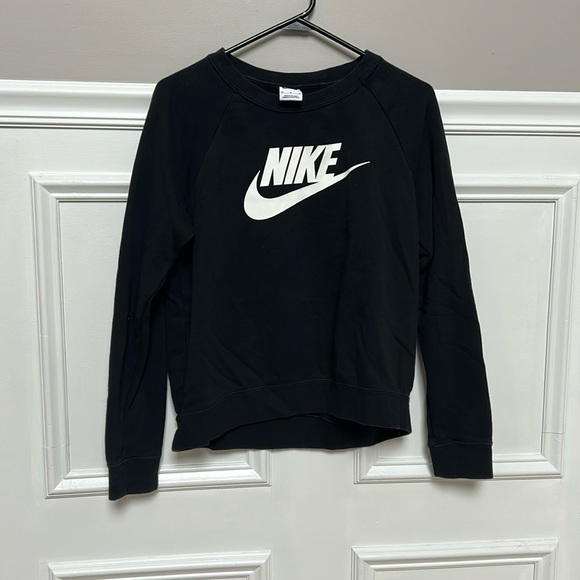Nike Other - Nike crewneck
